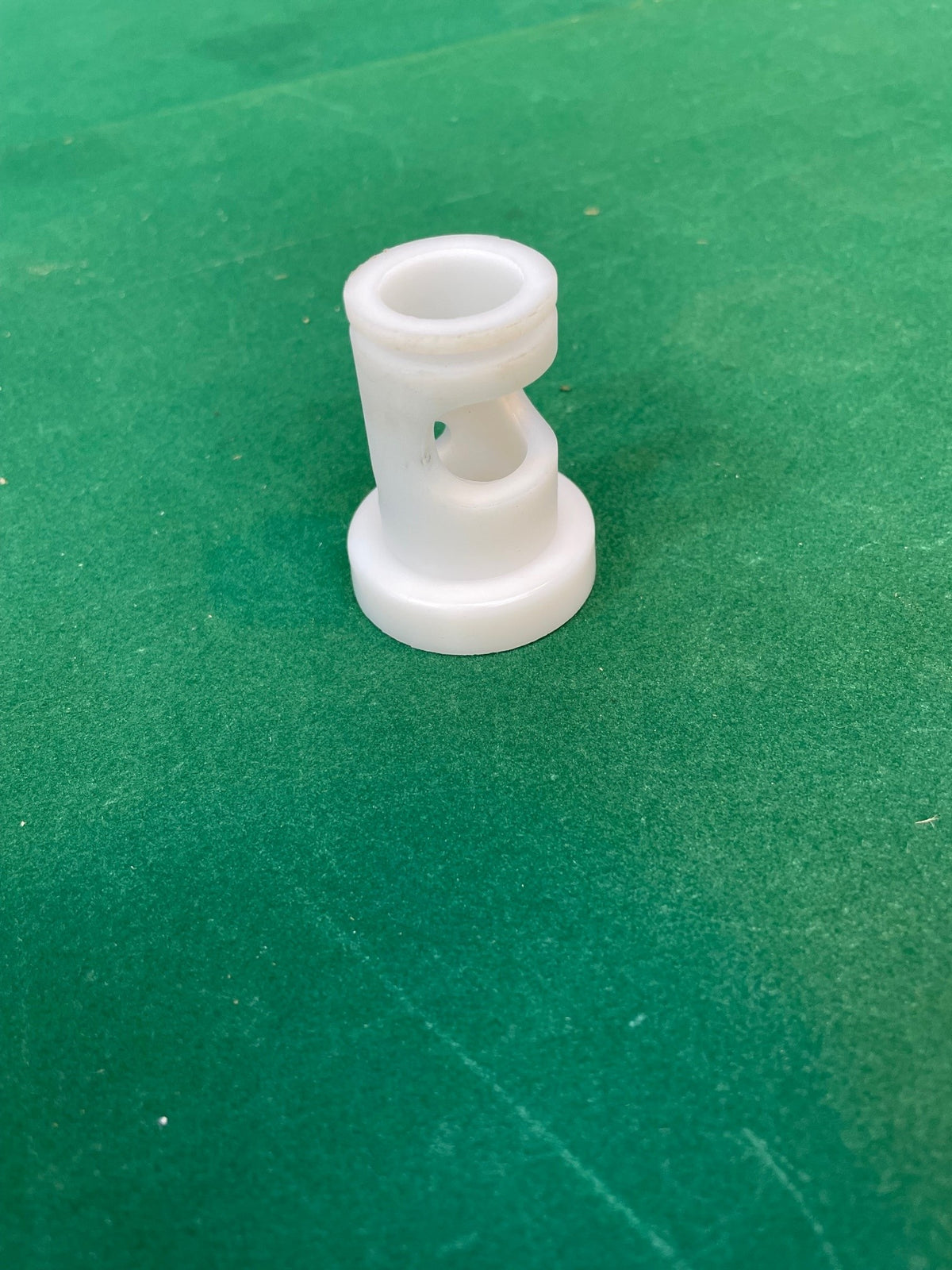 Ajax White plastic bush for nurses element